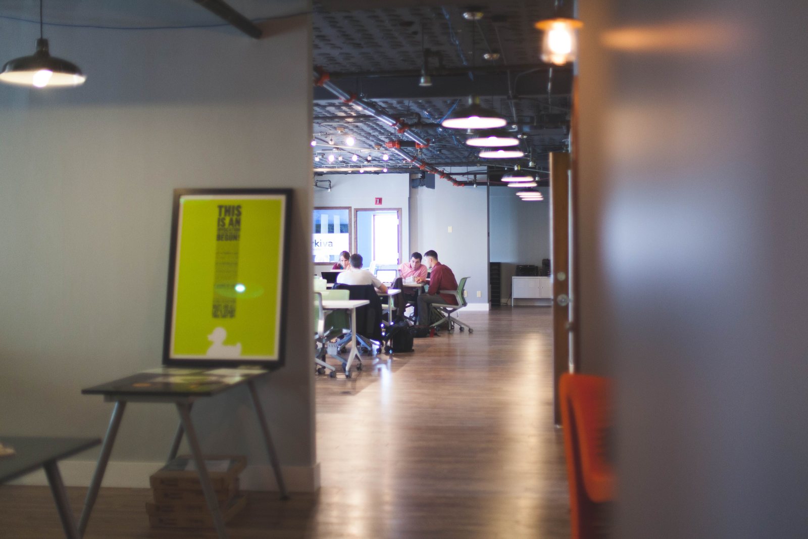 An open office where the team works, structure and culture in practice